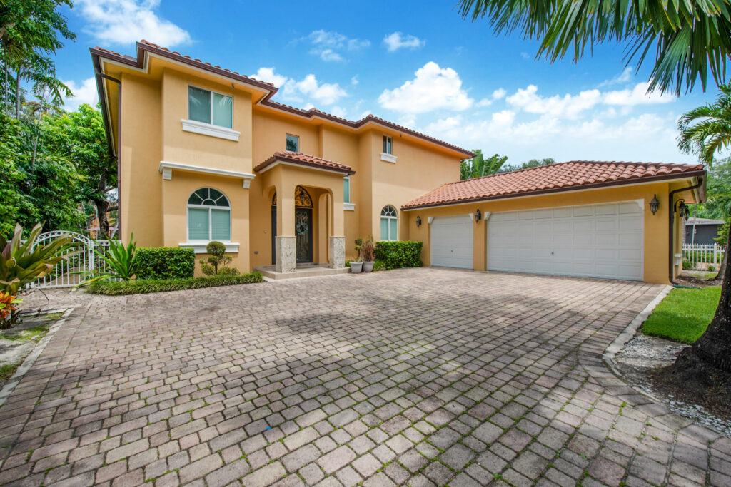 Paula Barrera Scheer Miami Realtor 4 Reasons to Invest in Miami Real Estate Home